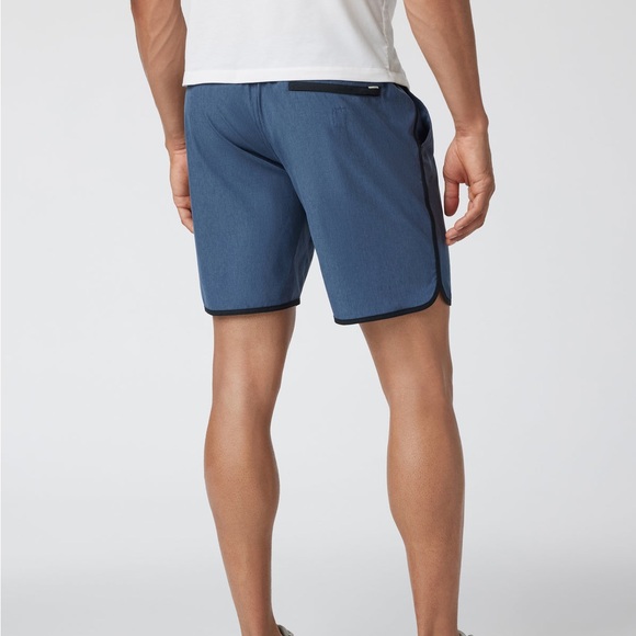 Vuori • Azure Blue Linen Texture Banks Shorts - Picture 3 of 11